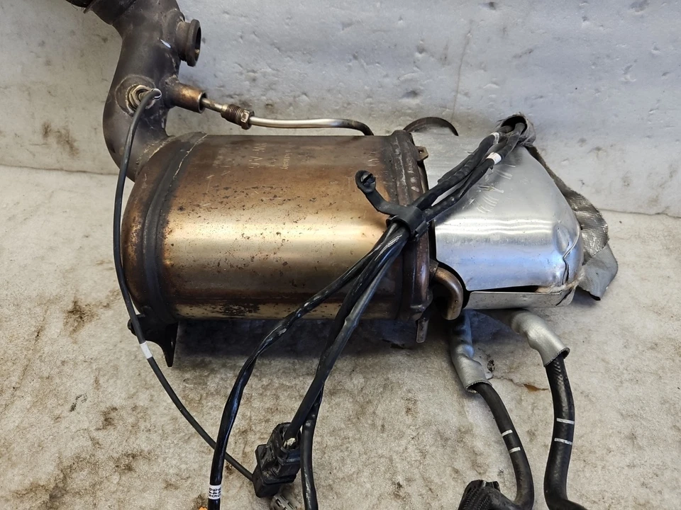 Volkswagen Passat TDI DPF 2012-2016 sistema de escape OEM 3C0131765F Foto 3 de 4