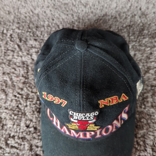 Vintage 1997 Chicago Bulls NBA Champions Snapback Hat Locker Room Official - Bild 10 von 11