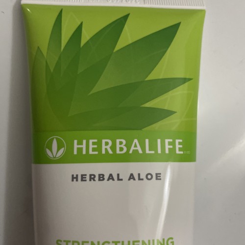 Herbal Aloe Strengthening Shampoo