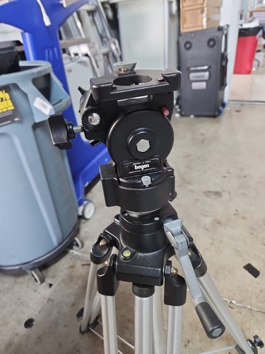 Bogen Manfrotto 3063 Camera Head + 3046 Professional Tripod Italy Missing Handle - Picture 2 of 6