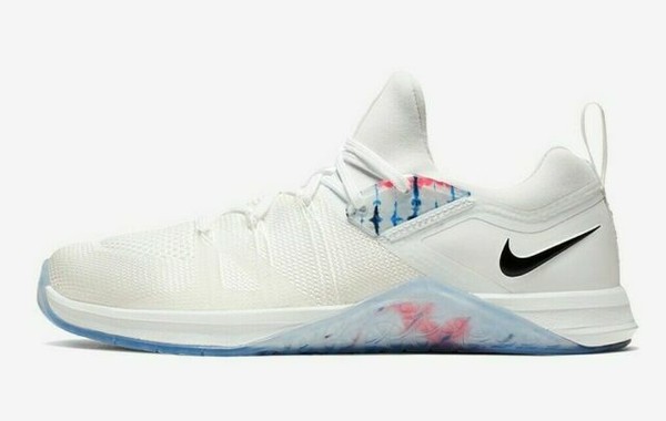 Size 9.5 - Nike Metcon Flyknit 3 White 