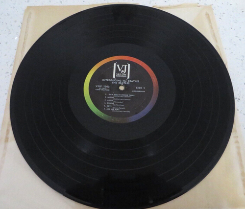 Introducing The Beatles LP Vee Jay VJ Rainbow Label with Bracket VJLP-1062 Mono - Picture 3 of 6