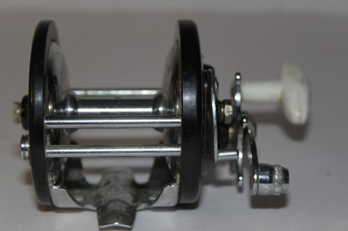 Ocean City 144 Fishing Reel - Picture 6 of 7