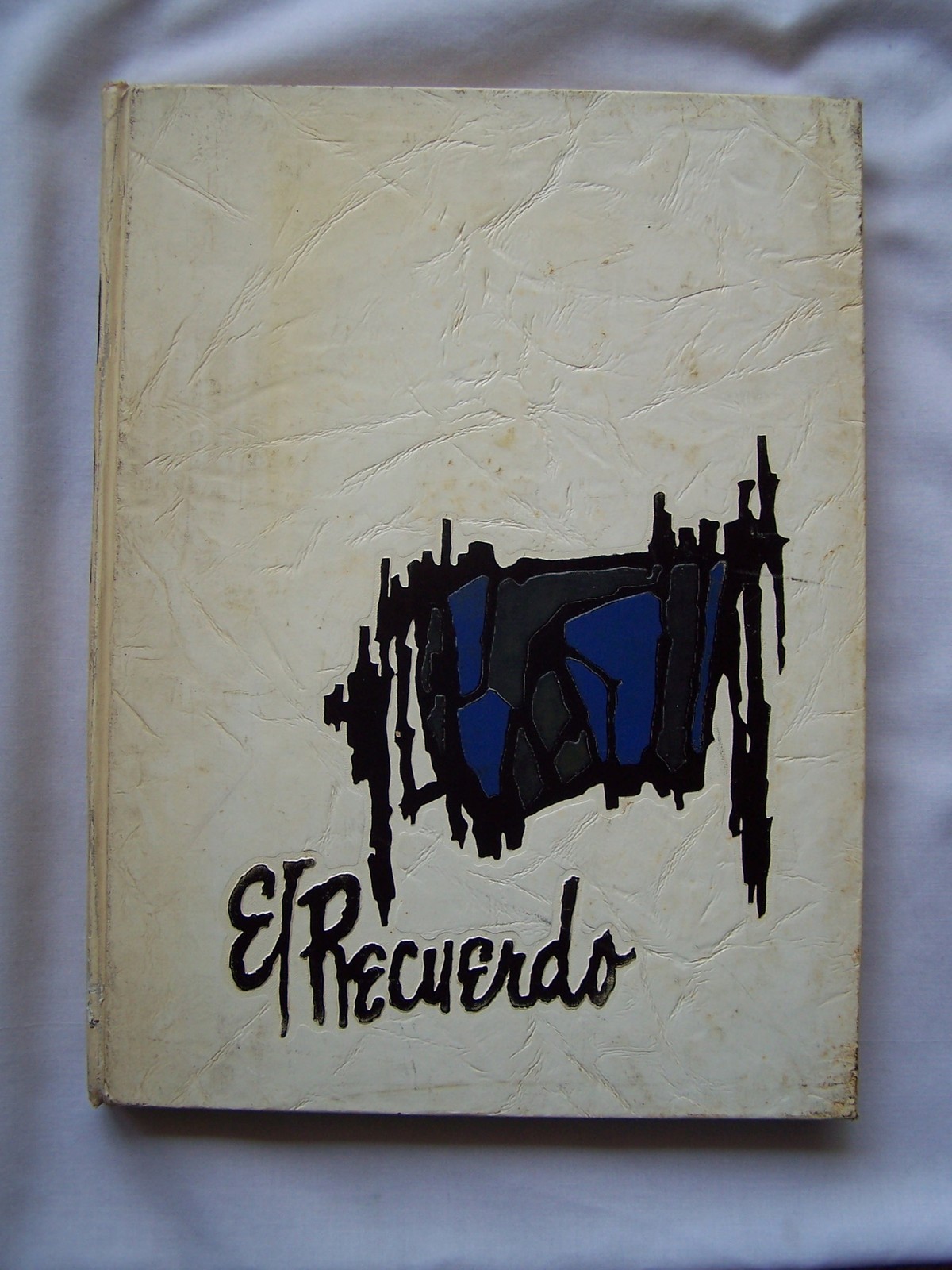 1963 Grossmont High School Yearbook La Mesa, California  El Recuerdo