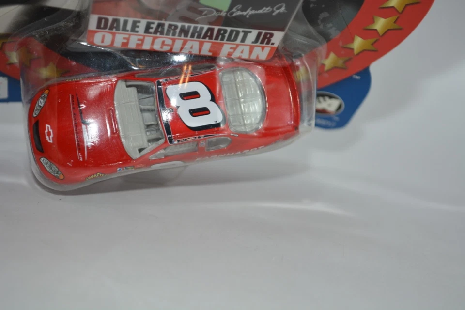NASCAR WINNERS CIRCLE OFFICIAL FAN #8 DALE EARNHARDT JR 1/64 SCALE DIECAST NIB - Image 4 of 4