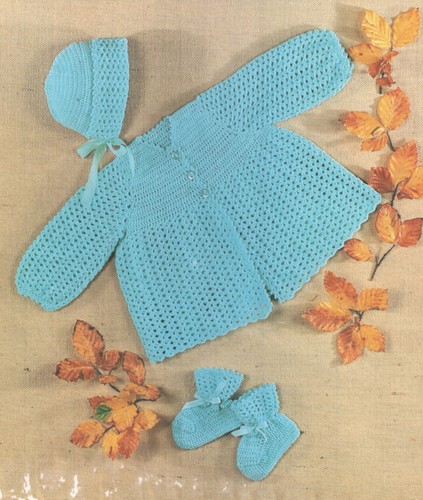 Häkelmuster Kopie 1577.   Baby Strickjacke Mütze Stiefeletten.  18-19" Truhe.   3-lagig