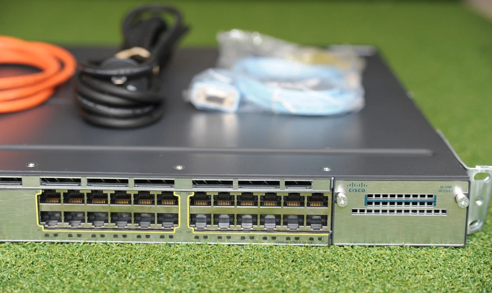 Cisco WS-C3750X-24U-S C3750X Stackable 24-Gb Ethernet UPOE ports - 1YrWty - Image 2 of 2