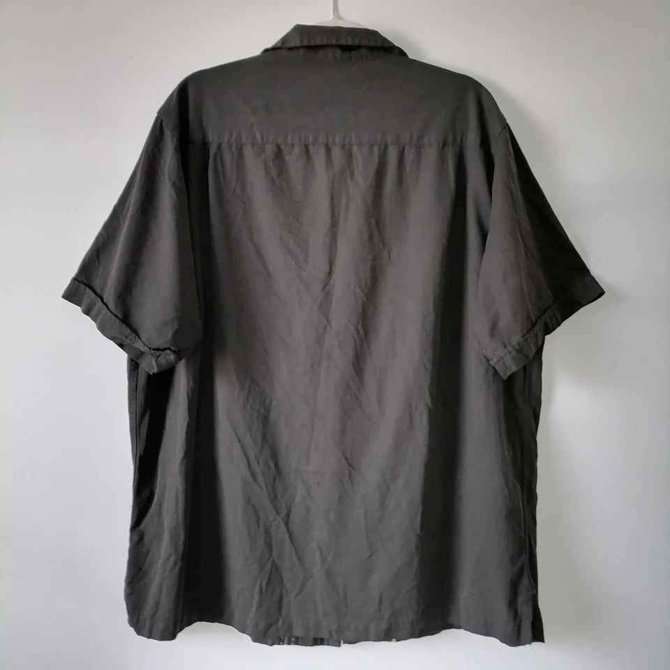 Camisa Caribeña Para Hombres Negra Blanca Rayas Seda Manga Corta Abotonada Talla XLT Foto 4 de 4