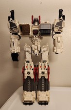 Transformers Generations Thrilling 30 Titan C...