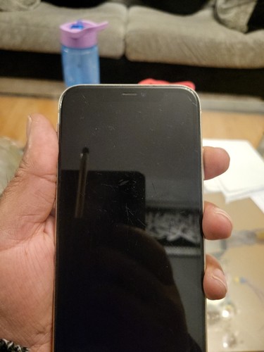 IPHONE 11 128GB Device (Unlocked)( CHECKOUT PICTURES FEW SCRATCHES ON SCREEN ) - Afbeelding 19 van 20