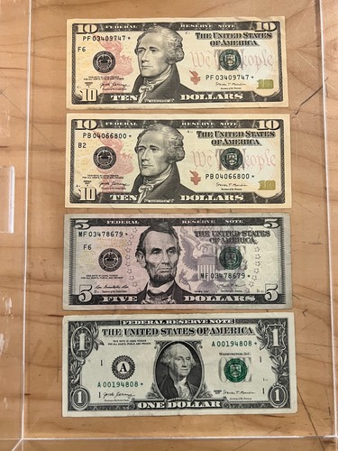 $32 WORTH OF STAR NOTES 2013 2017 2021 - TWO $10s, ONE $5, and SEVEN $1s - Bild 1 von 18