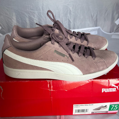 PUMA Elderberry Vikky Suede Sneakers - Ladies Size 7.5 - BRAND NEW with Box