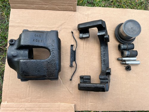 Originaler BMW 3er E46 Bremssattel Bremszange vorne rechts ATE 54/22 Haltefeder