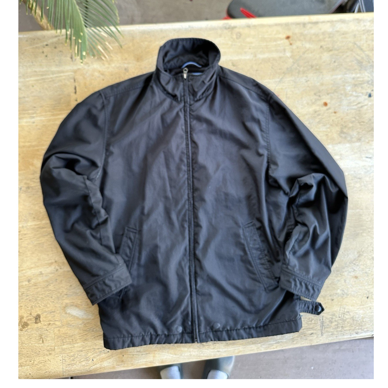 GAP Men’s Black Windbreaker Jacket, Full-Zip, Stand-Up Collar, Size M