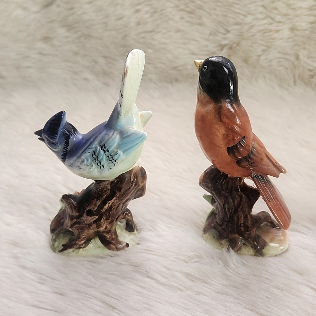 Vintage Norleans Set Of 4 Porcelain Bird Figure Perched On