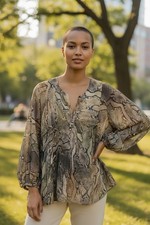 Show Me Your Mumu Jamie Tunic Rioconda Snake Print Blouse Top Size XS