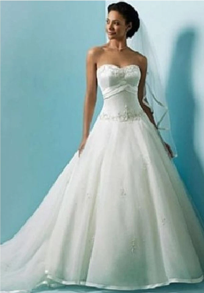 Vestido de novia Alfred Angelo Foto 2 de 4