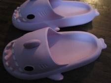 Shark Slides Sandals Non-Slip Open Toe Slippers Home Outdoor Unisex Shoe Pink