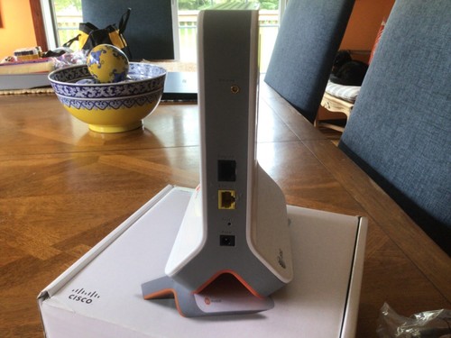 Cisco ATT 3G Microcell DPH151-AT Wireless Cell Phone Signal Booster Tower Tested - Picture 2 of 3