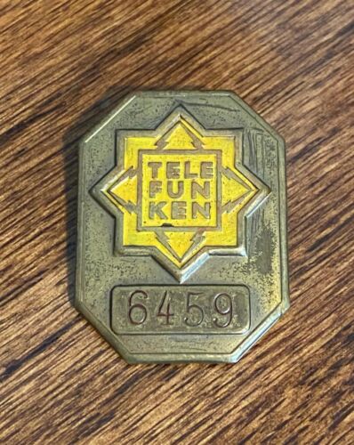 WW2 German TELEFUNKEN RADIO COMMUNICATIONS FACTORY WORKERS BADGE Rare