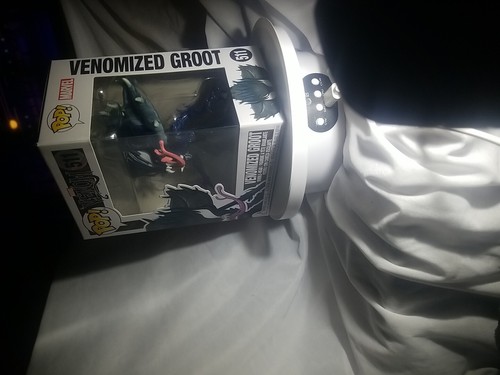 FUNKO POP MARVEL VENOMIZED GROOT # 511 (H) - Picture 6 of 13