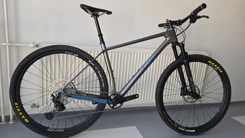 NEW Carbon MTB Hardtail Bike Large DT Swiss Shimano Megamo Factory Custom XTR XT - Bild 2 von 4