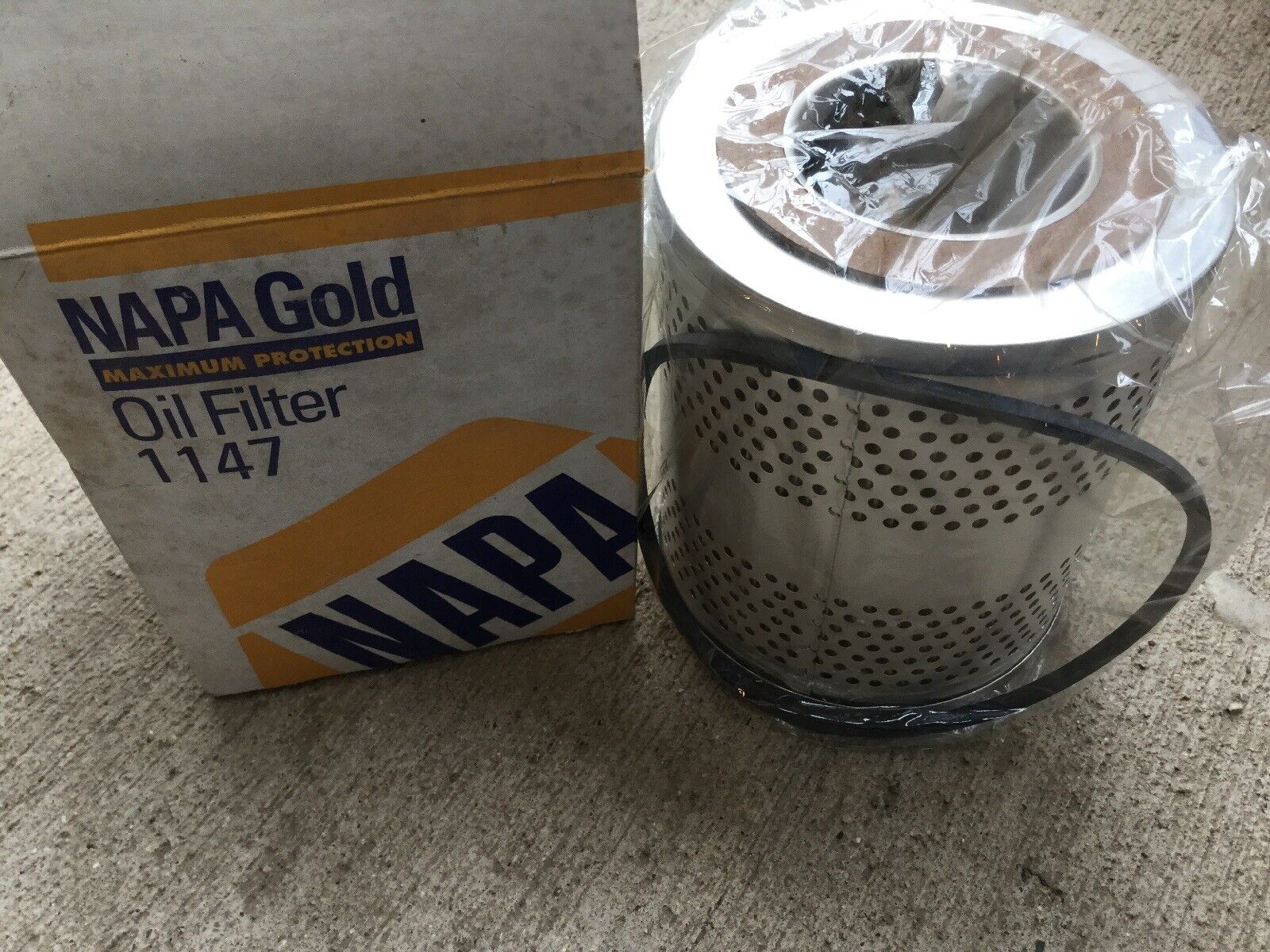 Auto Oil Filter Napa Gold 1147 (Wix 51147)