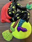 VINTAGE 70’S HALLOWEEN MOLDED 3D PLASTIC PLAQUE - WITCH ON BROOM — photo 3
