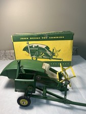 Vintage Ertl Eska John Deere Toy 1/16 Combine With Box