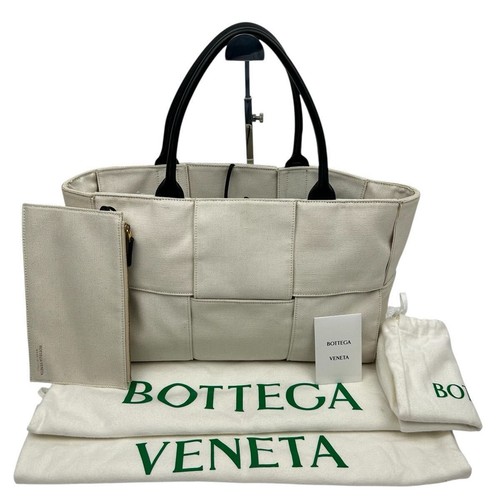 Bottega Veneta Maxi Intrecciato Arco Hand Tote Bag