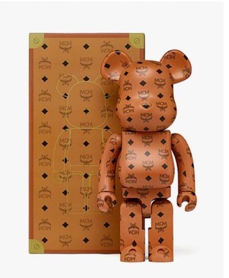 Bearbrick TIM 1000% ティム Be@rbrick Tim 400% Collectible Figure | Sideshow Collectibles