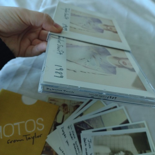 Taylor Swift 1989 Cd Polaroids 2014 Pop Music Original Version Album Slipcase - Picture 5 of 11