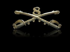 8th CAVALRY SWORDS SABERS MILITARY HAT PIN CAVALRY REGIMENT BADGE U.S ARMY