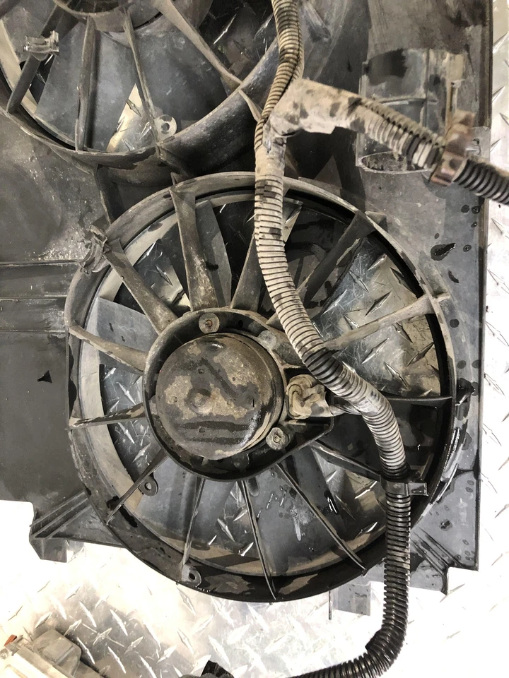 Conjunto de ventilador Chevrolet Camaro 1998-1999 6-231 (3,8 L) probado por fabricante original Foto 2 de 4