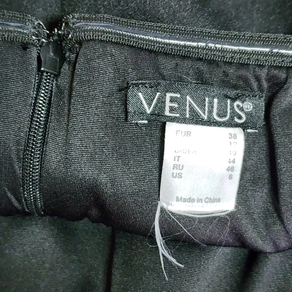 Платье женское Venus размер 6 однотонное полностью черное на молнии сзади с открытыми плечами рукавами-раструбами - Изображение 2 из 4