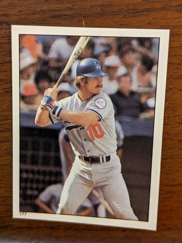 1981 Topps MLB Baseball Stickers #01 - #262 You Pick 50% off on 4 or more - Picture 352 of 474