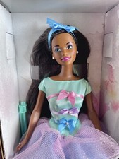 AVON Spring Tea Party Barbie - Afroamericana - Mattel 1997
