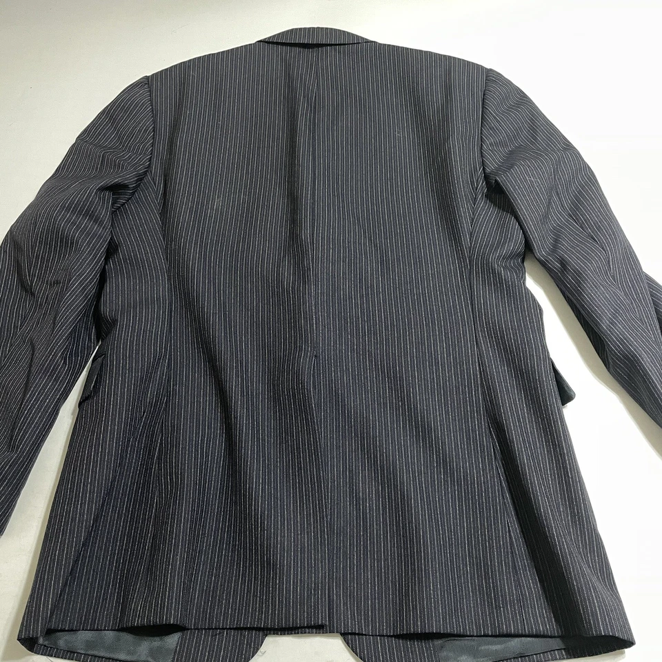 Burberry Mens Kensington Navy Striped 3 Button Wool 40R Suit 34X30 $1800 FLAW - Image 2 of 4