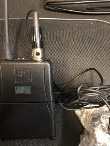 Transmisor inalámbrico Electro-Voice EV WTU-2 con micrófono + micrófono - Imagen 3 de 5