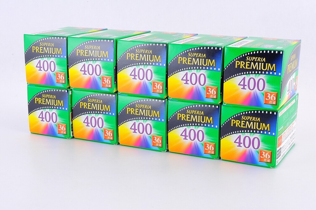 富士フィルム SUPERIA PREMIUM 400 富士フイルム、“企業努力で吸収できず”写真フィルムを4月1日に20