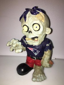 New England Patriots 9 Nfl Jersey Zombie Resin Figurine Forever Collectibles Ebay