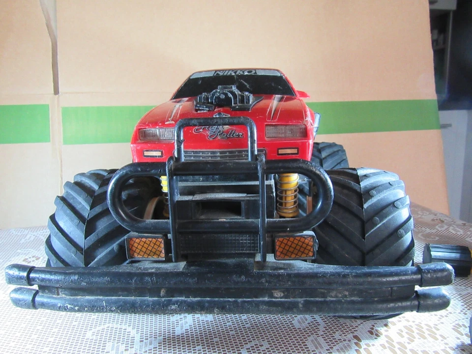 A317 Giocattolo RC Nikko Singapore Chevrolet Camaro Z28 High A Rosso Corsa 1:16 - Immagine 2 di 4