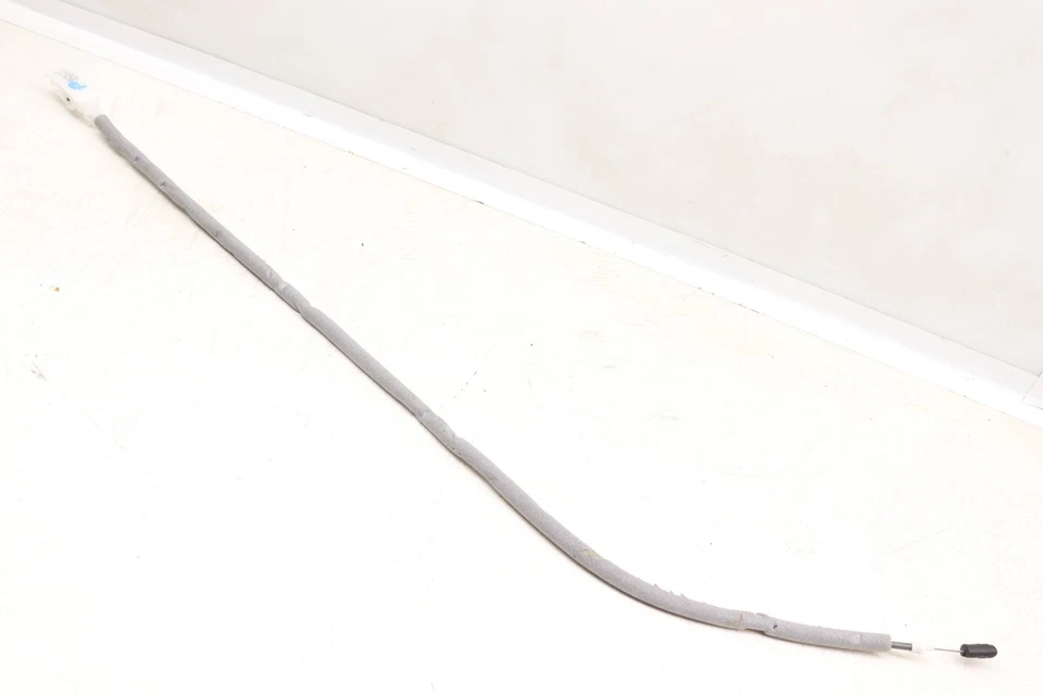 11-15 BMW ALPINA B7L XDRIVE - Liberação de alça interna traseira/cabo Bowden - Imagem 4 de 4