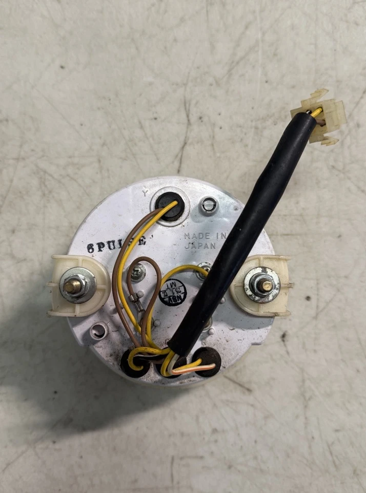 2002 Polaris Edge RMK Switchback Classic Pro X tachometer 6 pulse - Image 2 of 2