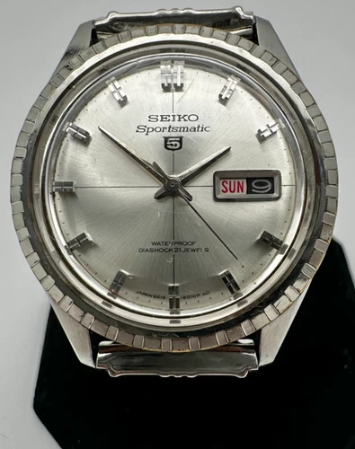Vtg. SEIKO 5 'Sportsmatic' 6619-9000 Day-Date Automatic 21 Jewels, 39mm Watch