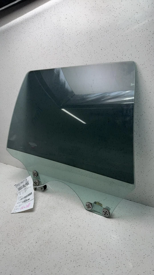 2003 2004 2005 2006 2007 2008 Subaru SUBARU FORESTER Right Rear Door Glass - Image 3 of 4