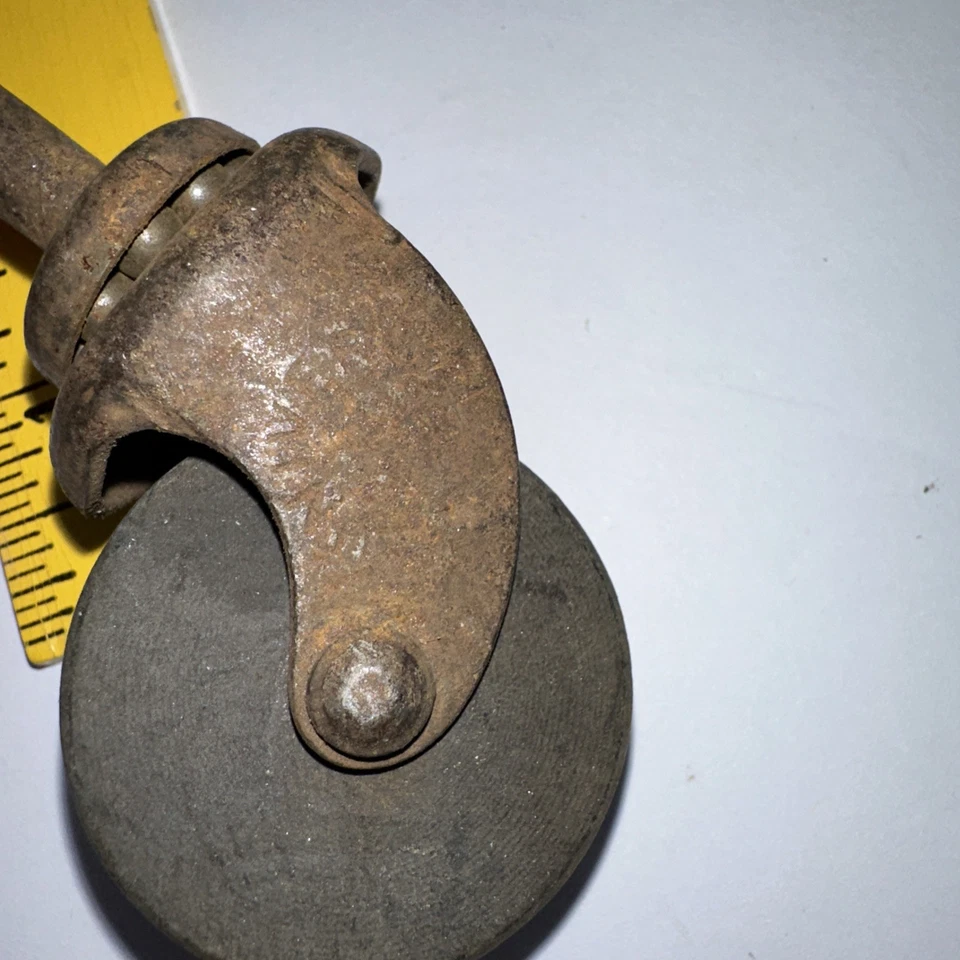 Винтажные колеса для бас-гитары середины века - Изображение 4 из 4