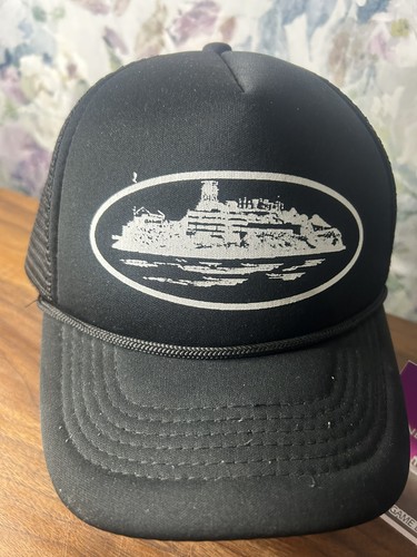Corteiz Alcatraz Premium Puff Print Trucker Hat - Picture 2 of 6