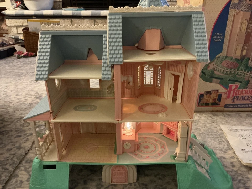 Fisher Price Precious Places Magic Key Mansion Vintage Lights Work With Box - Image 3 of 4