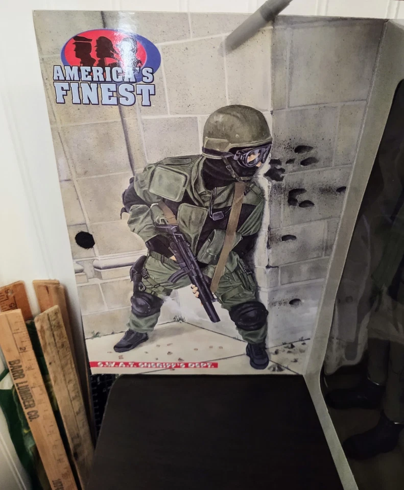 America's Finest SWAT Sheriff's Dept 21 世纪玩具 2000 全新 — 第 4/4 张图片